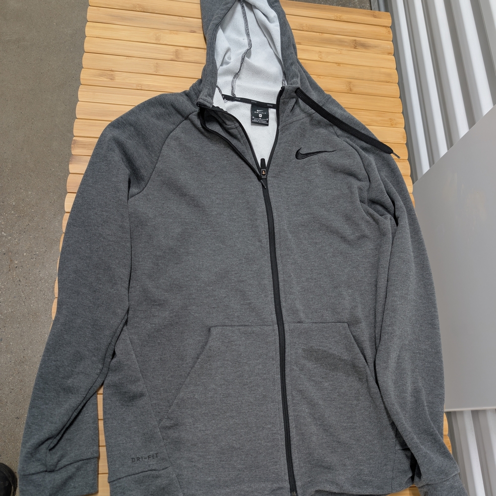 Nike Men's Gray Dri-FIT Hoodie